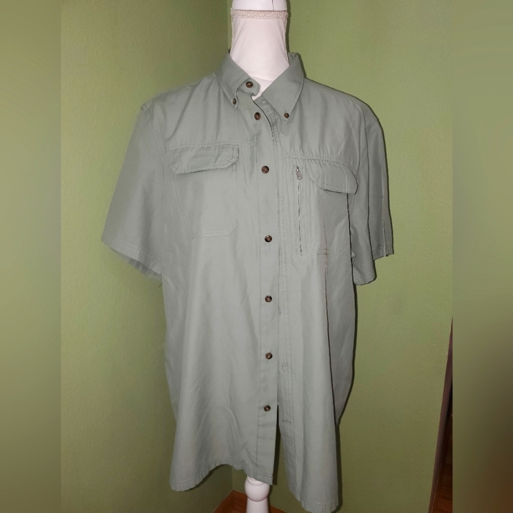 Field and Streams large men's short sleeve button down.